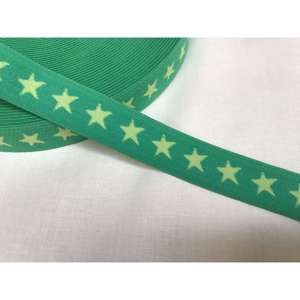 Blød elastik til undertøj  - 2 cm  i grøn med lys grønne stjerner 